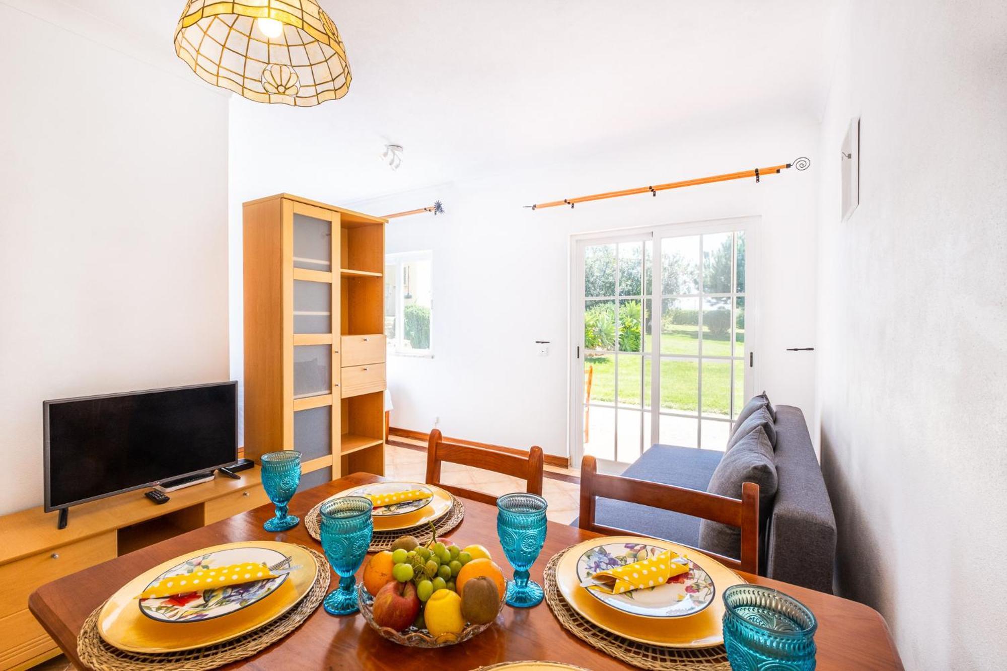 A Vilita Beach Apartment Pera Bagian luar foto