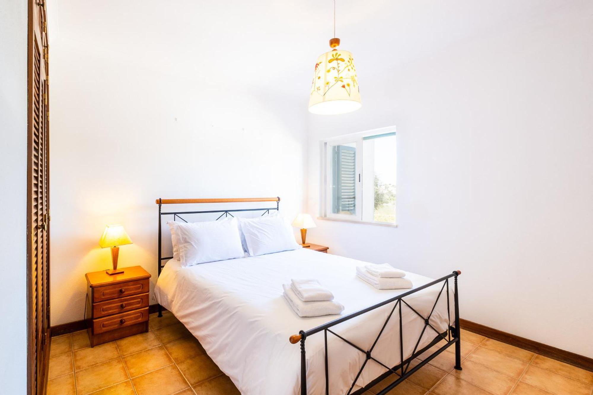 A Vilita Beach Apartment Pera Bagian luar foto
