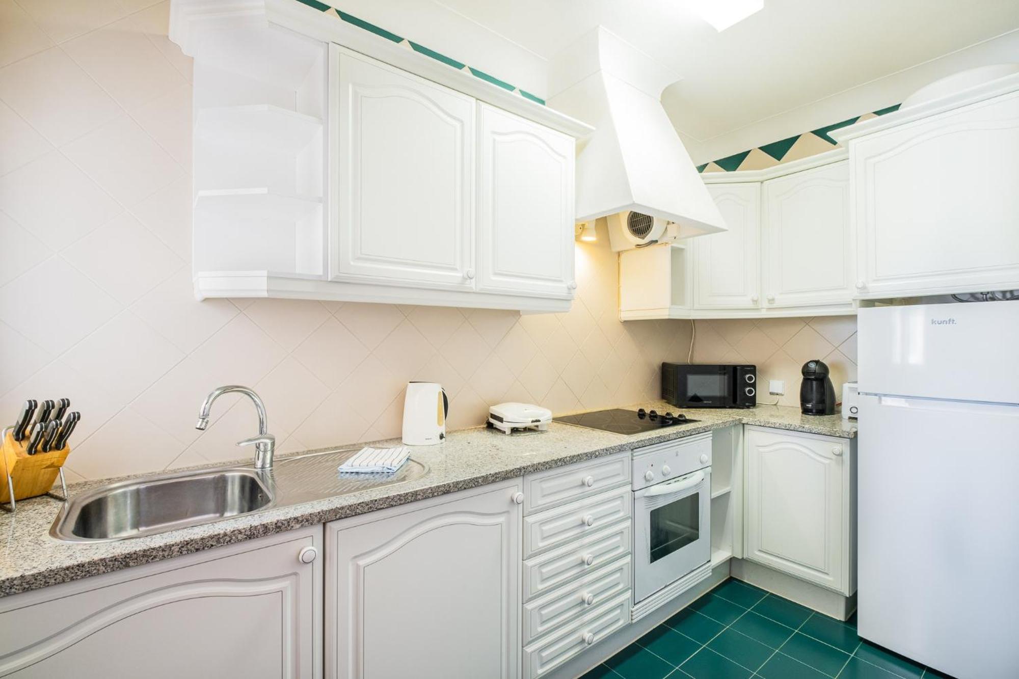 A Vilita Beach Apartment Pera Bagian luar foto