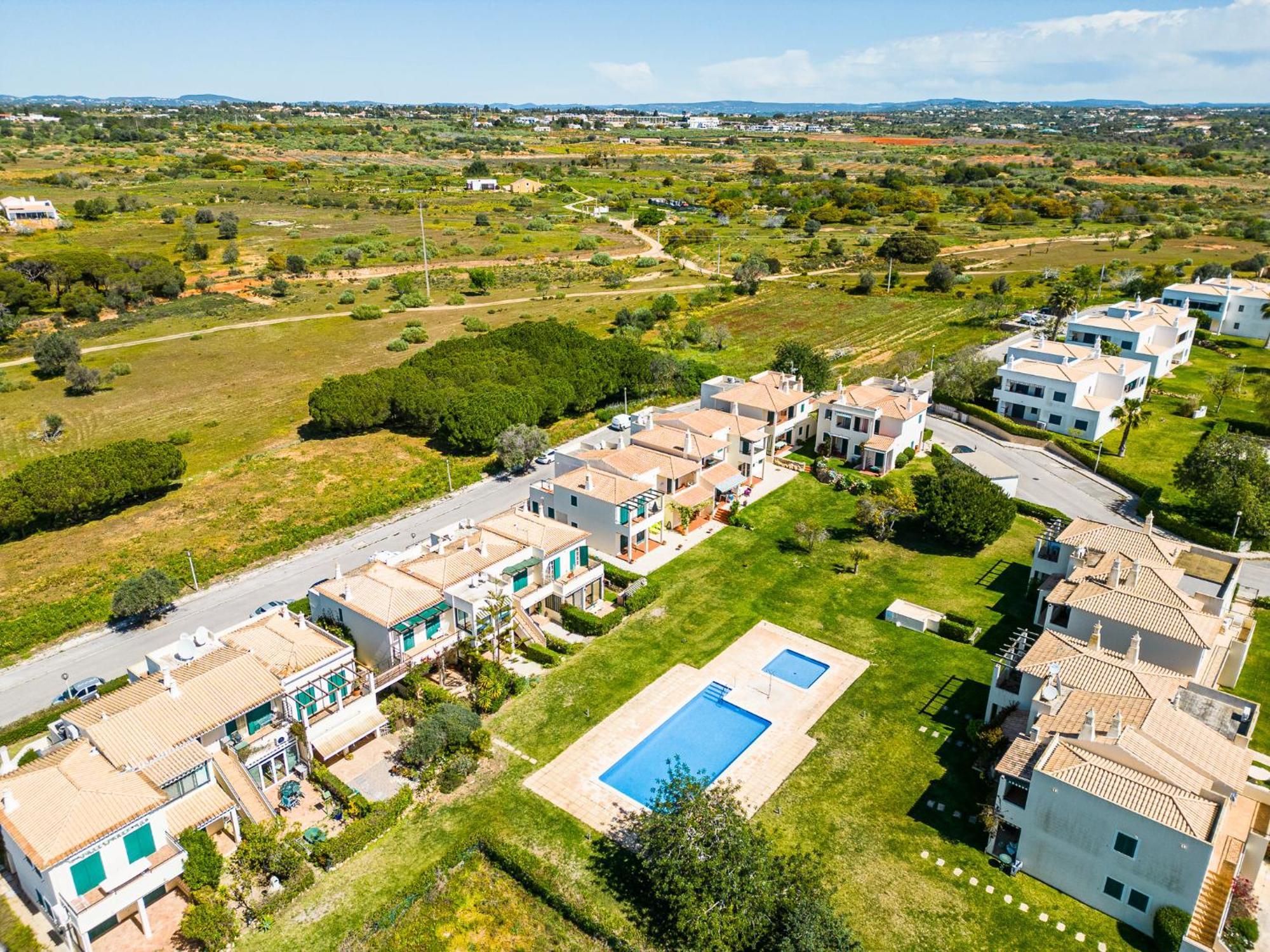 A Vilita Beach Apartment Pera Bagian luar foto